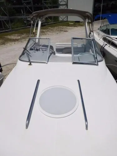 Slide: The Image of Wellcraft 2600 Martinique 2002 - 4