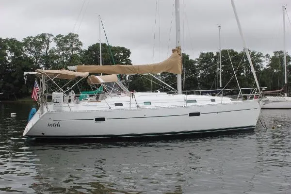 Slide: The Image of Beneteau 361 2001 - 5