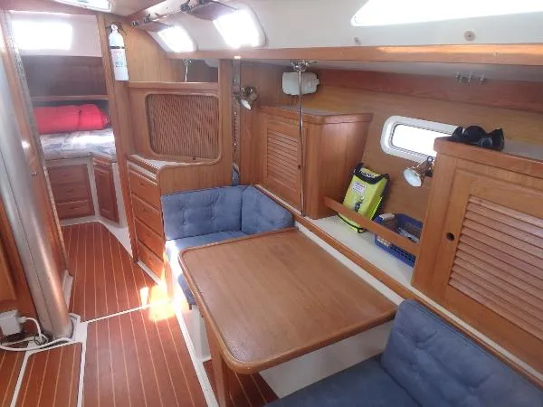 Slide: The Image of Catalina 36 MK II 1995 - 4