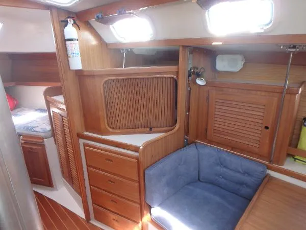 Slide: The Image of Catalina 36 MK II 1995 - 8