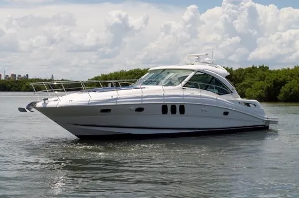 Slide: The Image of Sea Ray 50 SUNDANCER 2010 - 0