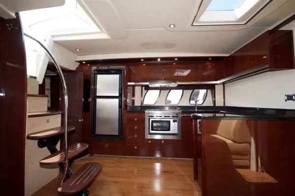 Slide: The Image of Sea Ray 50 SUNDANCER 2010 - 5