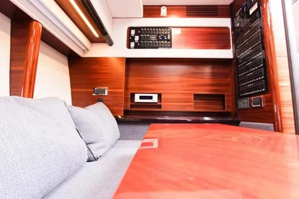 Slide: The Image of Sealine 49 Flybridge 2013 - 10