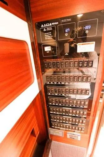 Slide: The Image of Sealine 49 Flybridge 2013 - 9