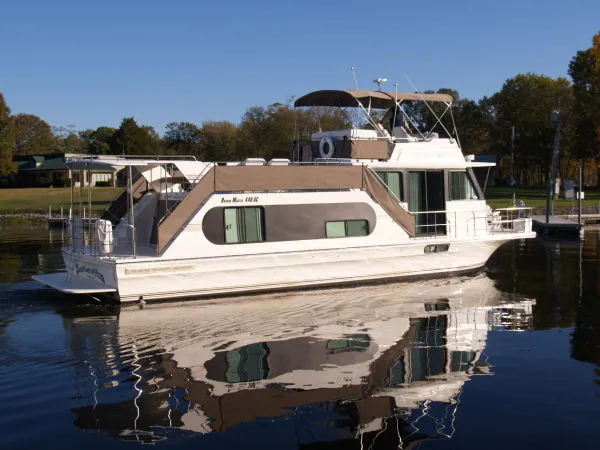 Slide: The Image of Harbor-Master 44 Aft Cabin Wide Body 2004 - 1