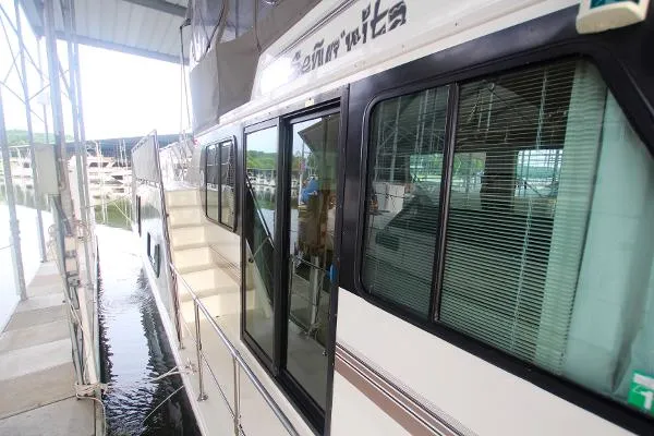Slide: The Image of Harbor-Master 44 Aft Cabin Wide Body 2004 - 3