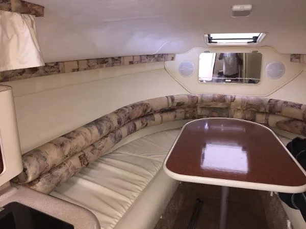 Slide: The Image of Monterey 276 Cruiser 1998 - 5