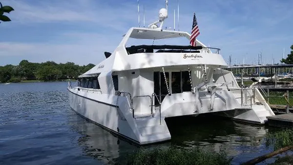 Slide: The Image of Pedigree Custom 53' 2007 - 11