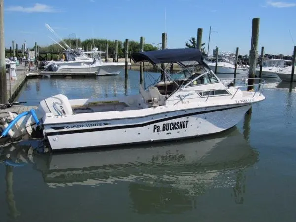 Slide: The Image of Grady White sea farer 1990 - 0