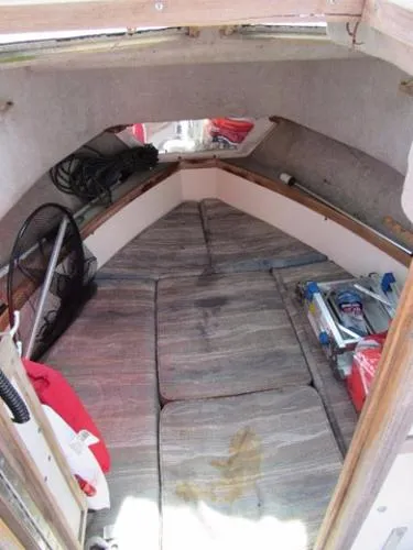 Slide: The Image of Grady White sea farer 1990 - 1