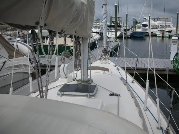 Slide: The Image of Sabre Sloop 1984 - 10