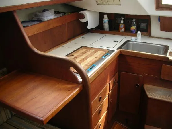Slide: The Image of Sabre Sloop 1984 - 6