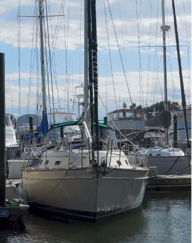 Slide: The Image of Island Packet 380 2001 - 2