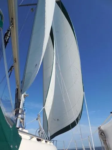Slide: The Image of Island Packet 380 2001 - 6