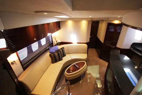 Slide: The Image of Sea Ray 610 Sundancer 2010 - 1