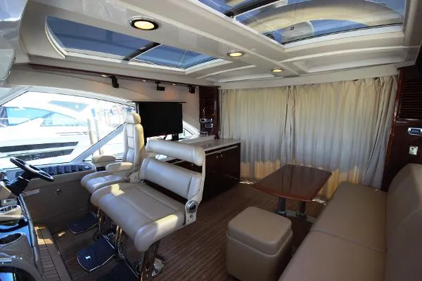 Slide: The Image of Sea Ray 610 Sundancer 2010 - 10