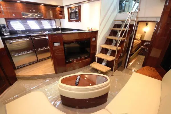 Slide: The Image of Sea Ray 610 Sundancer 2010 - 3