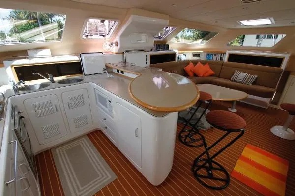 Slide: The Image of Voyage 500 Owner's Version 2009 - 6