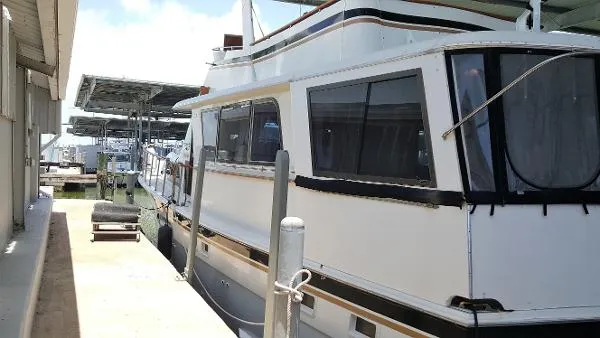 Slide: The Image of Hatteras 58 Motor Yacht 1980 - 4