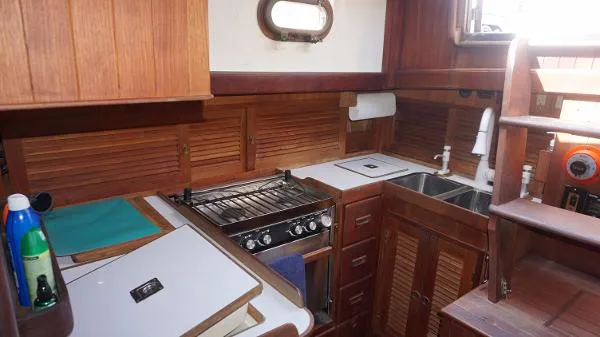 Slide: The Image of Tayana MkII - Ketch 1988 - 9
