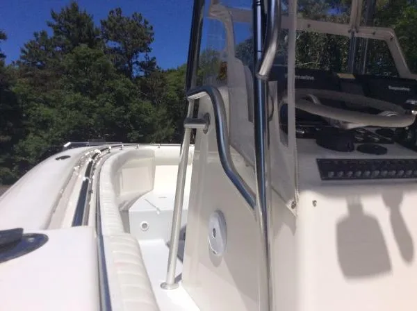 Slide: The Image of Silverhawk 24 Center Console 2001 - 11