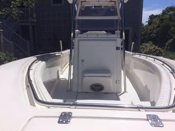 Slide: The Image of Silverhawk 24 Center Console 2001 - 8