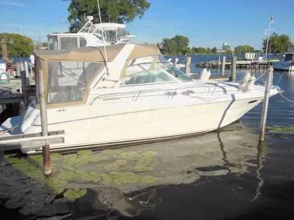 Slide: The Image of Sea Ray 310 Sundancer 2000 - 1