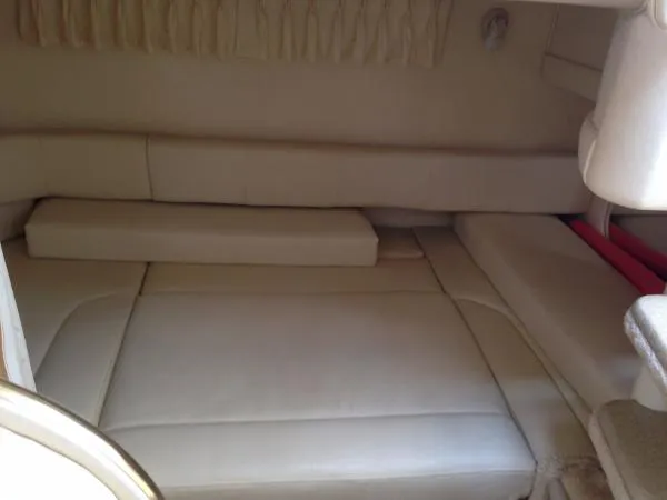 Slide: The Image of Sea Ray 310 Sundancer 2000 - 10