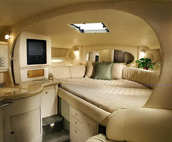 Slide: The Image of Sea Ray 310 Sundancer 2000 - 3