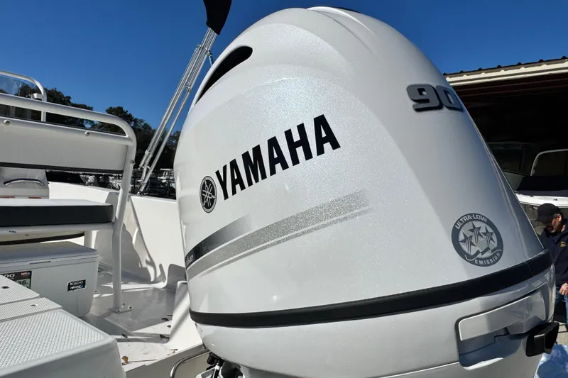 Slide: The Image of 2026 Robalo R160 Center Console with Yamaha 90 outboard engine, ultra-low emission. - 7