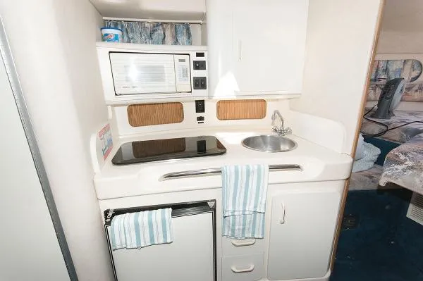 Slide: The Image of Sea Ray 290 Sundancer 1994 - 8