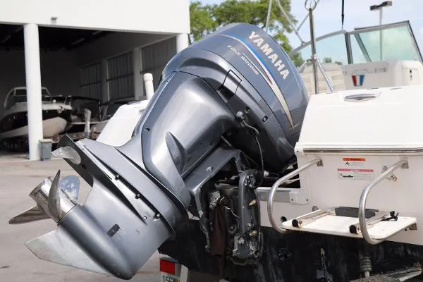 Slide: The Image of Wellcraft 210 Sportsman 2009 - 3