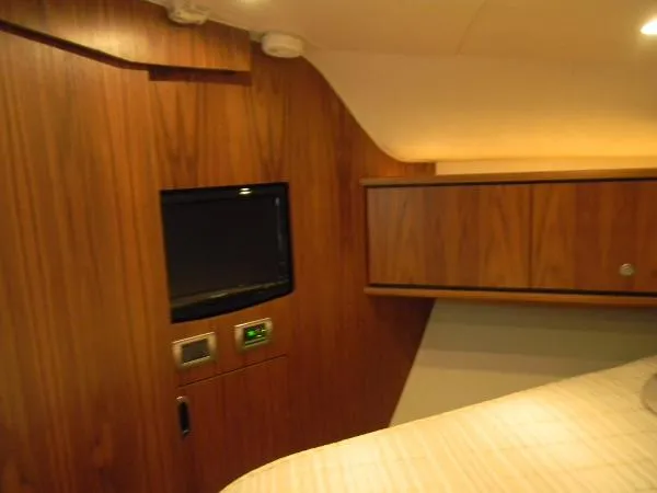 Slide: The Image of Tiara 3900 Sovran 2010 - 11