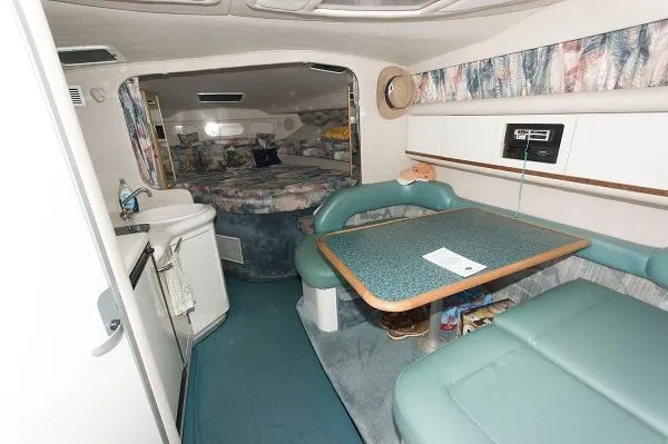 Slide: The Image of Sea Ray 330 Sundancer 1995 - 7