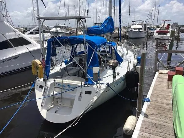 Slide: The Image of Beneteau Moorings 1983 - 2