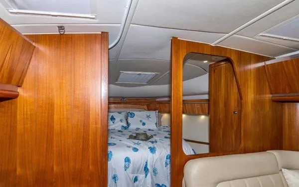 Slide: The Image of Tiara 3600 Sovran 2004 - 3