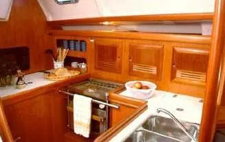 Slide: The Image of Beneteau 393 2002 - 3
