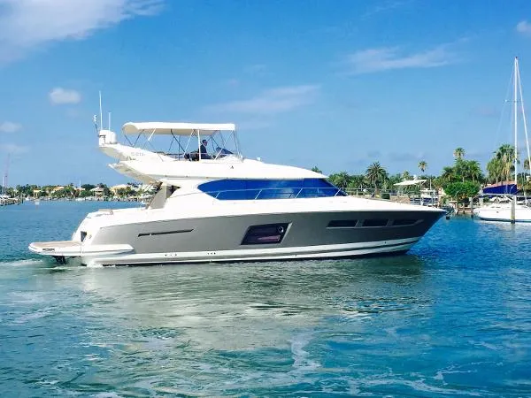 Slide: The Image of Prestige 620 Sportfly 2015 - 0