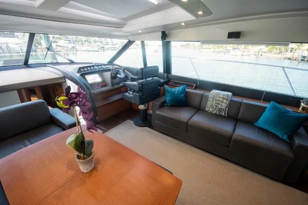Slide: The Image of Prestige 620 Sportfly 2015 - 5