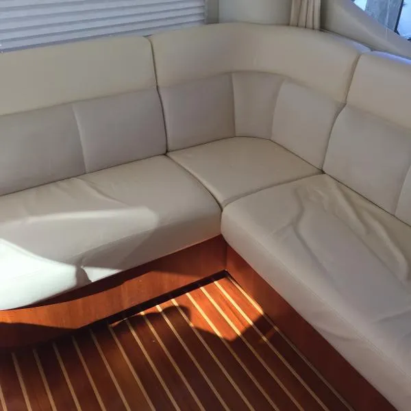 Slide: The Image of Tiara 3900 Convertible 2008 - 1