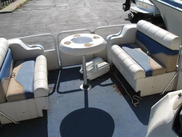 Slide: The Image of Sweetwater Challenger 180 Pontoon 2005 - 4