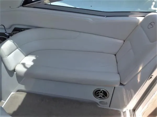 Slide: The Image of Crownline Boats 340 CR 2008 - 9