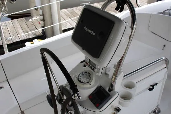 Slide: The Image of Hunter 36 2006 - 11