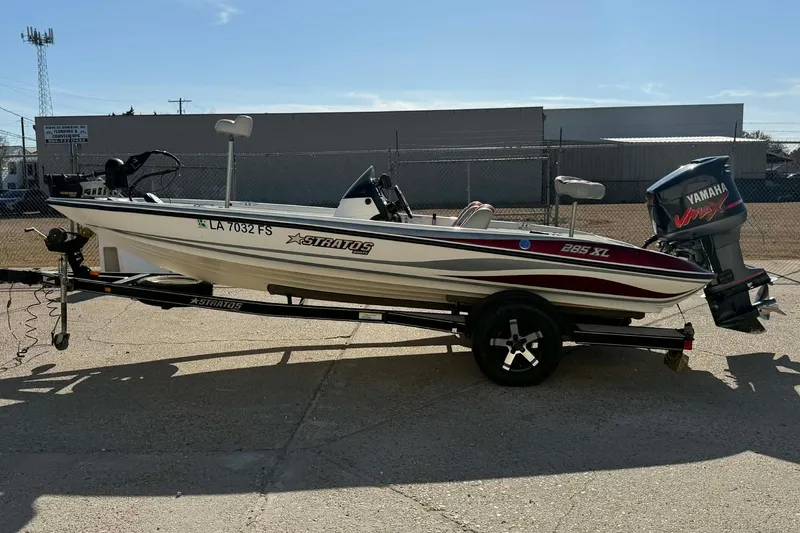 Slide: The Image of 2008 Stratos 285 XL boat with Yamaha VMAX engine on trailer. - 5