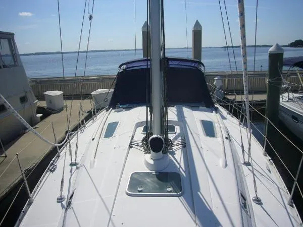 Slide: The Image of Beneteau Oceanis 400 Tri-Cabin 1993 - 10