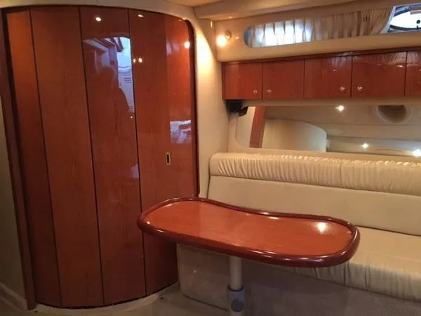 Slide: The Image of Sea Ray 410 Express Cruiser 2000 - 3