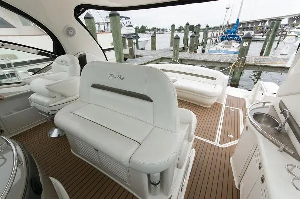 Slide: The Image of Sea Ray 44 Sundancer 2007 - 7