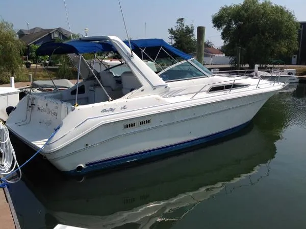 Slide: The Image of Sea Ray 330 Express Cruiser 1992 - 0