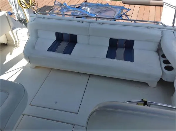 Slide: The Image of Sea Ray 330 Express Cruiser 1992 - 6