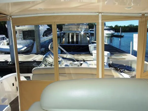 Slide: The Image of Tiara 3900 Sovran 2009 - 11